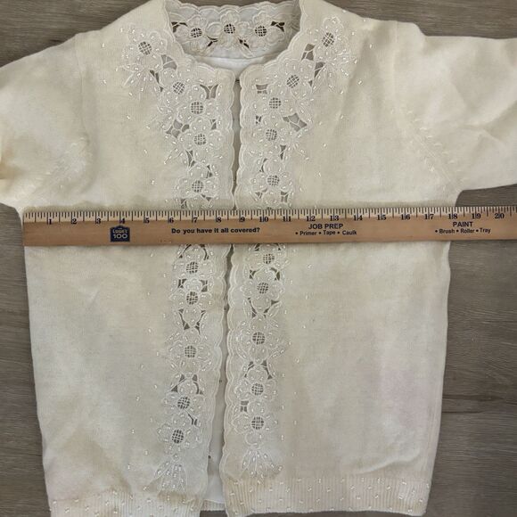 VTG 50s Cream Hand Beaded Grannycore Sweater Sm Lined Cottagecore Pin Up Glam - Picture 15 of 15